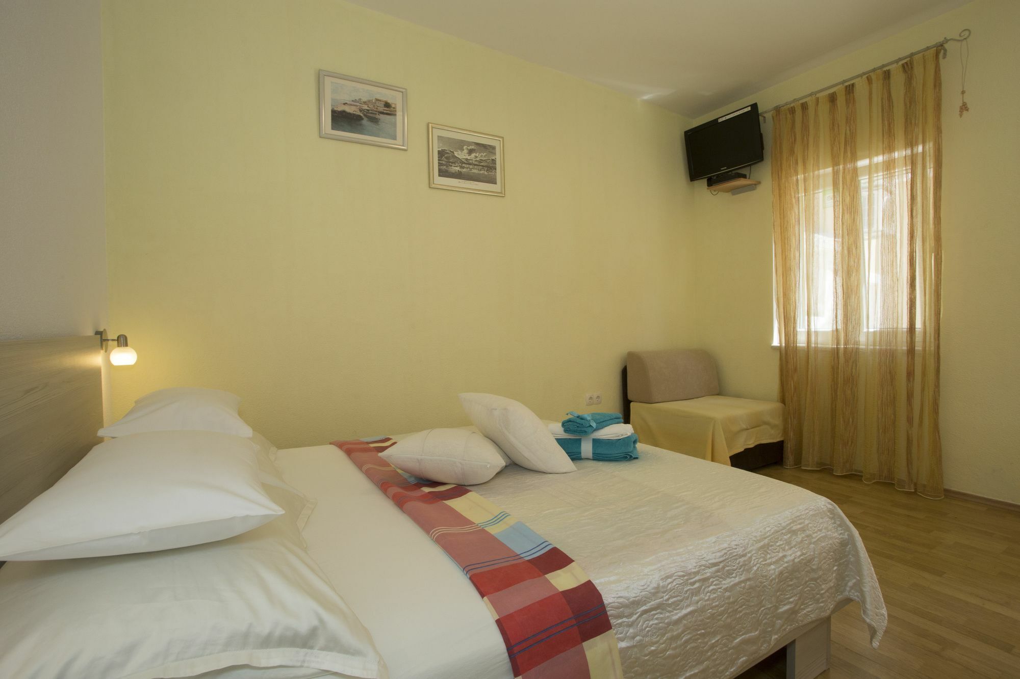 Apartment Central Old Town With Private Indoor Garage Parking Split Luaran gambar