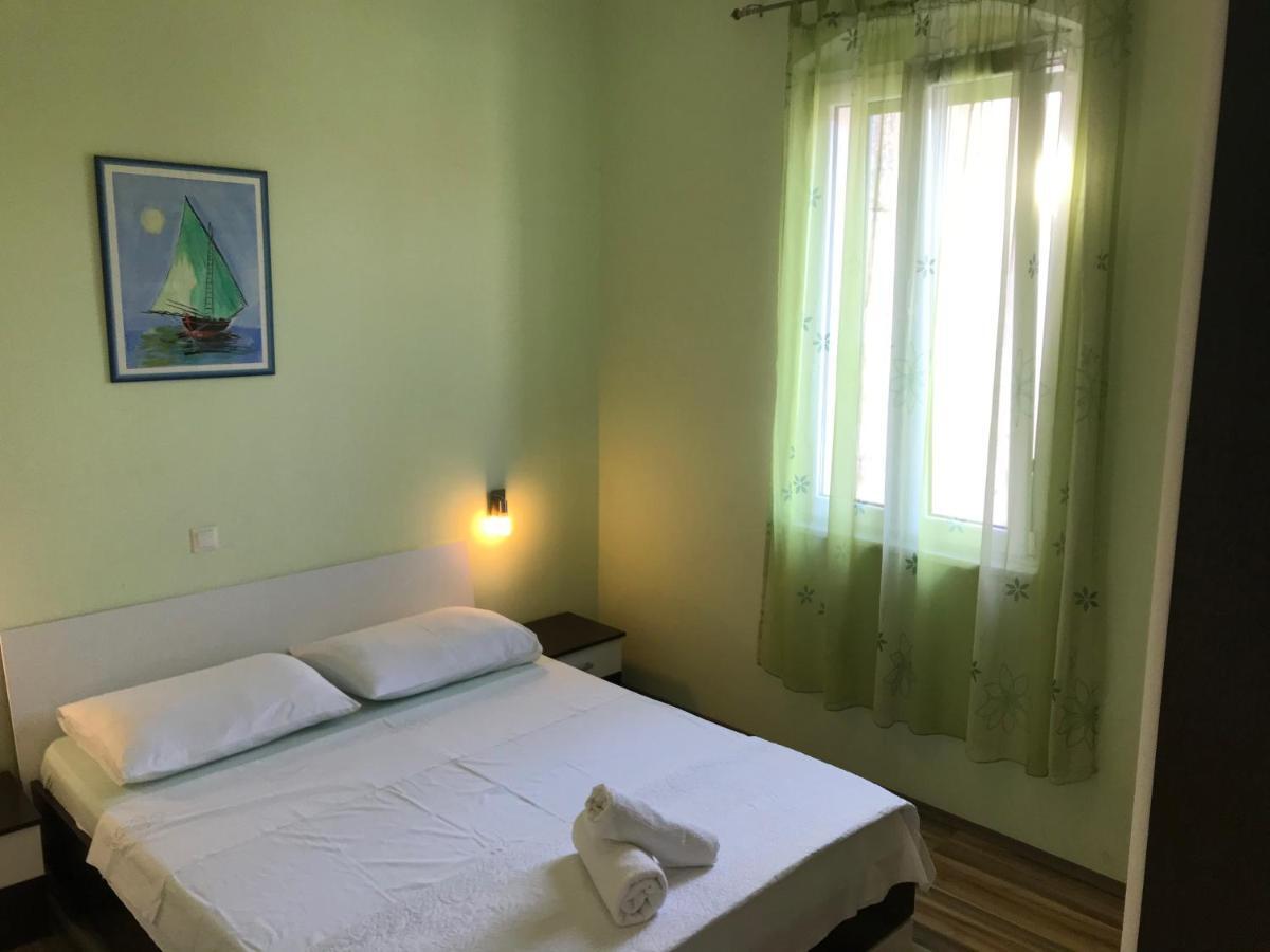 Apartment Central Old Town With Private Indoor Garage Parking Split Luaran gambar
